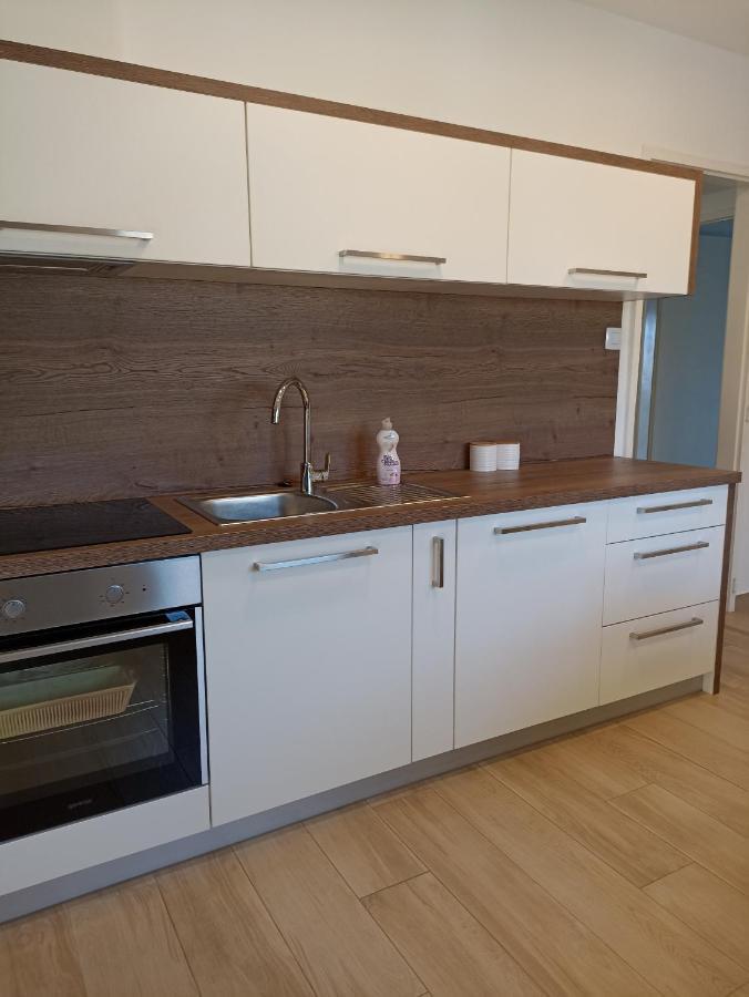 Apartman Pecine Rijeka Eksteriør billede