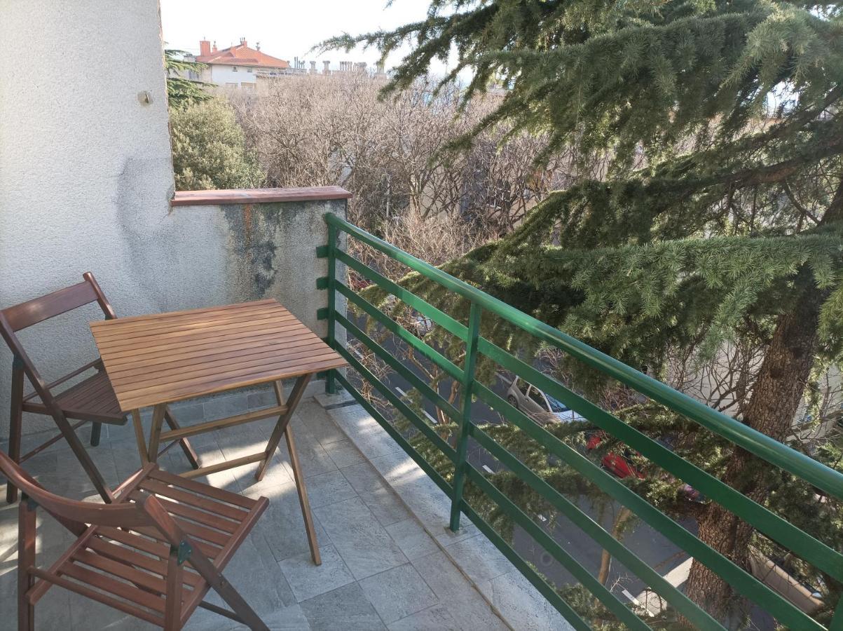 Apartman Pecine Rijeka Eksteriør billede